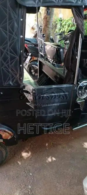 Bajaj 4 stroke 2008 Three Wheel (Used)