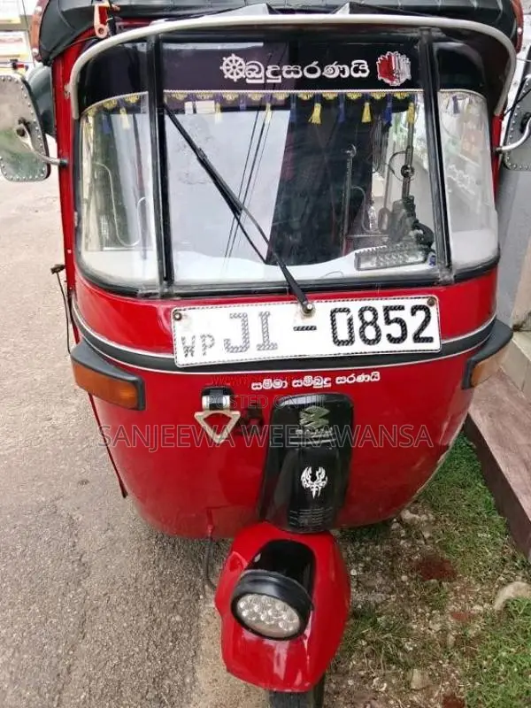 Bajaj 2 stroke 2004 Three Wheel (Used)