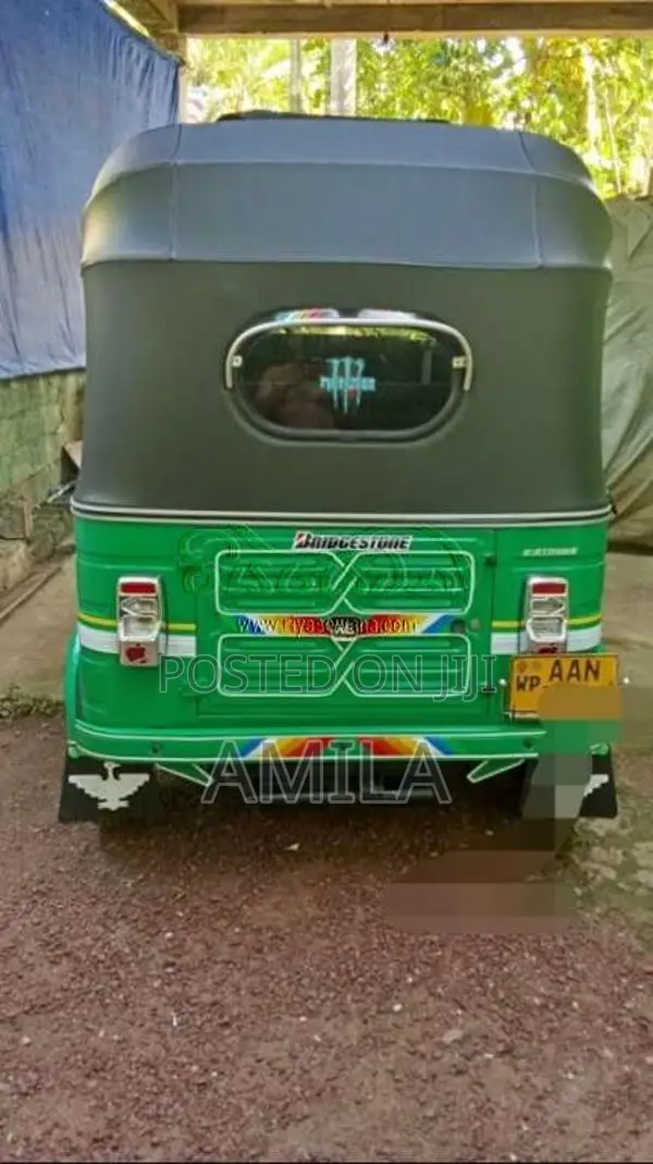 Bajaj 4 Stroke 2014 Three Wheel (Used)