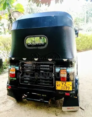 Bajaj 4 Stroke 2012 Three Wheel (Used)