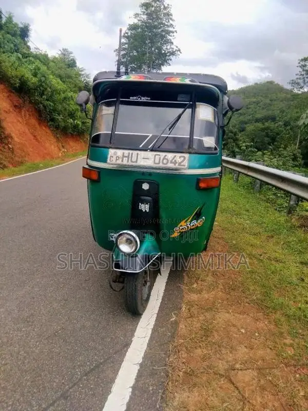 Bajaj RE 2004 Three Wheel (Used)