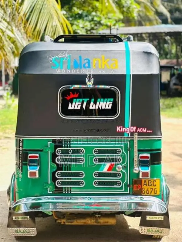 Bajaj RE 2015 Three Wheel (Used)