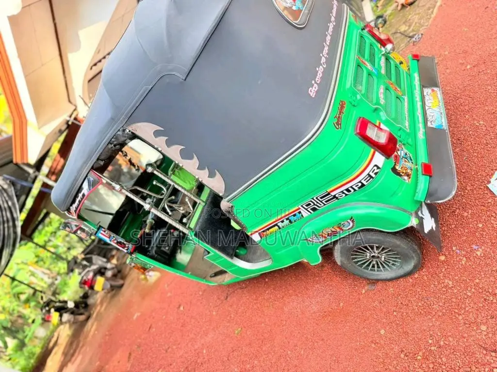 Bajaj RE 4 Stroke 2012 Three Wheel (Used)