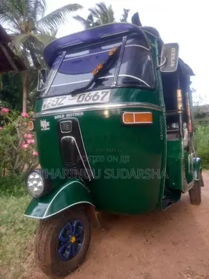 Bajaj RE 2 Stroke 2005 Three Wheel (Used)