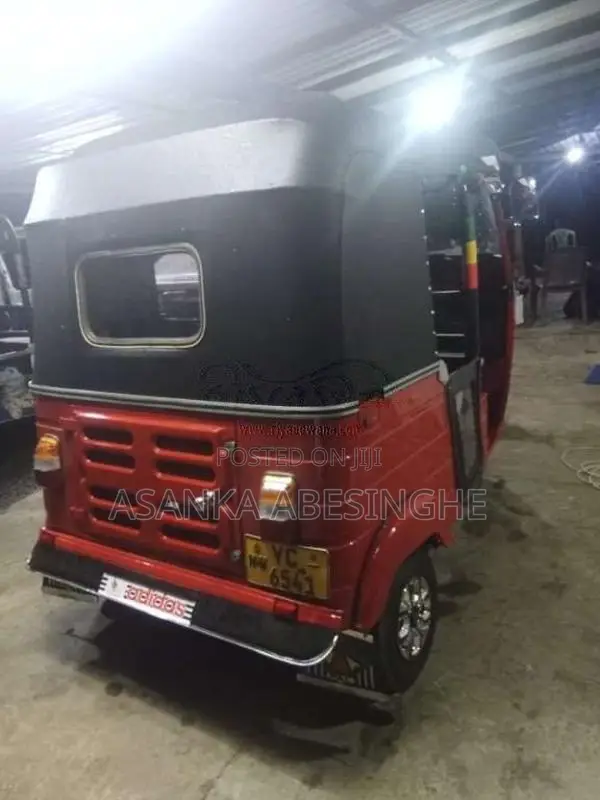 Bajaj 4 Stroke 2010 Three Wheel (Used)