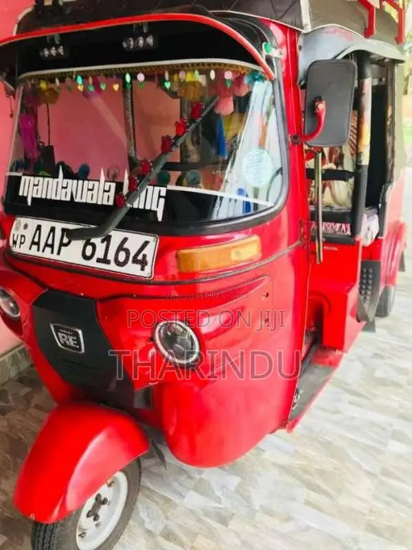 Bajaj 4 Stroke 2014 Three Wheel (Used)