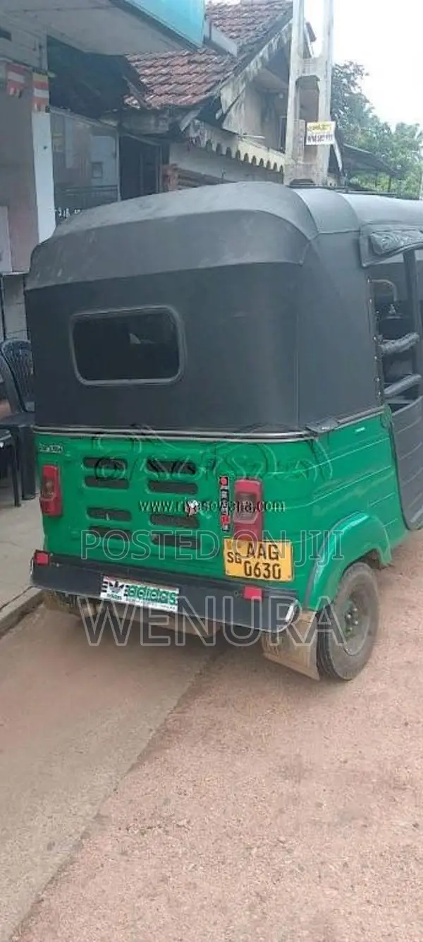 Bajaj RE 2013 Three Wheel (Used)