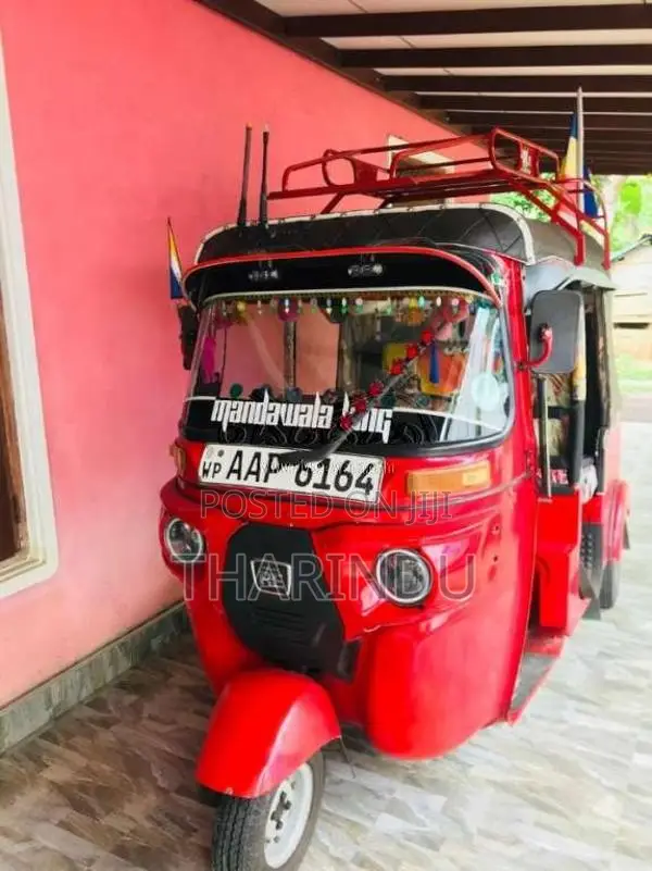 Bajaj 4 Stroke 2014 Three Wheel (Used)