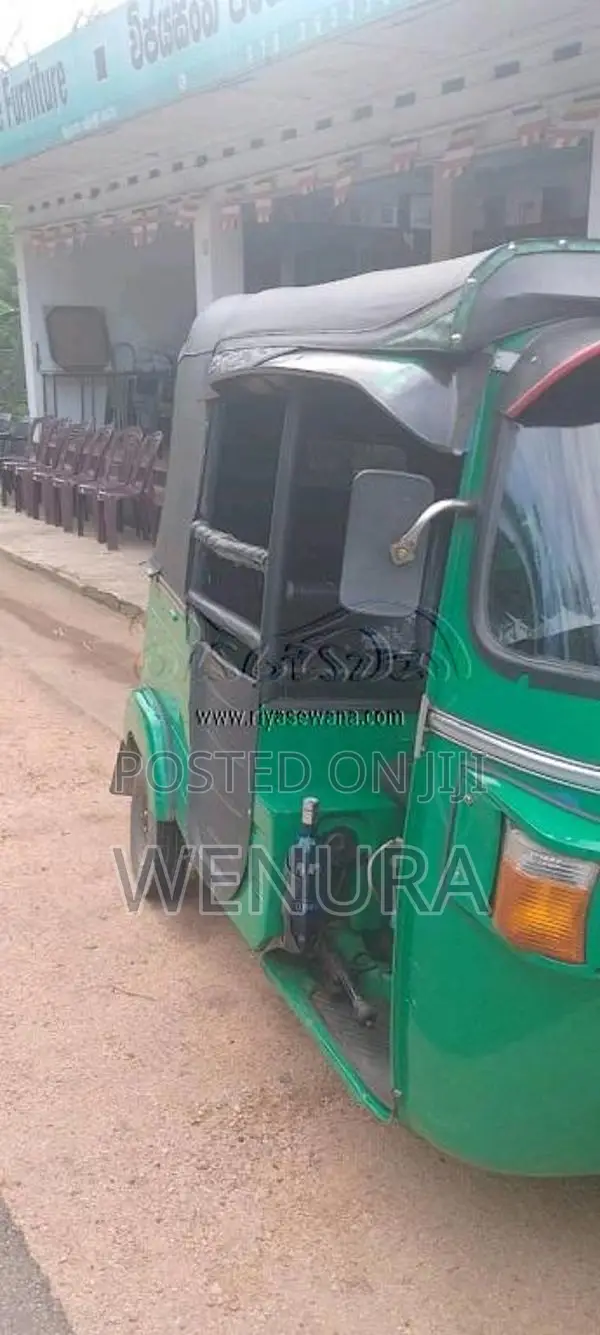 Bajaj RE 2013 Three Wheel (Used)