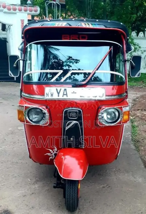 Bajaj 4 Stroke 2010 Three Wheel (Used)