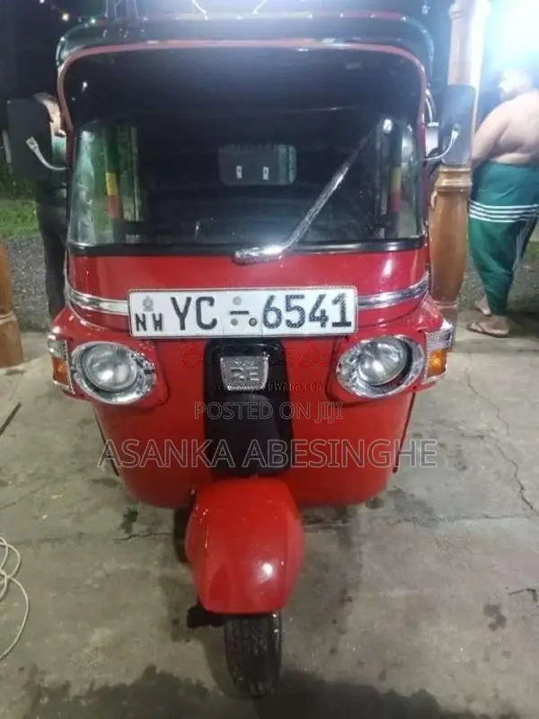 Bajaj 4 Stroke 2010 Three Wheel (Used)
