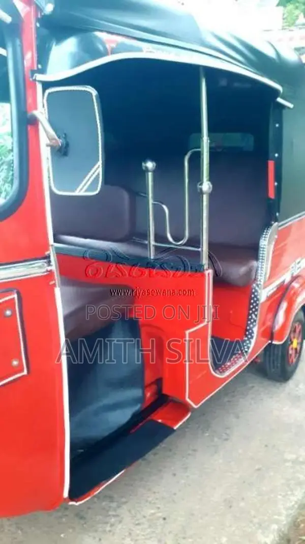 Bajaj 4 Stroke 2010 Three Wheel (Used)