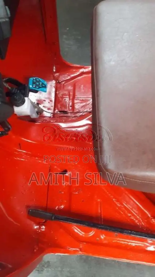 Bajaj 4 Stroke 2010 Three Wheel (Used)
