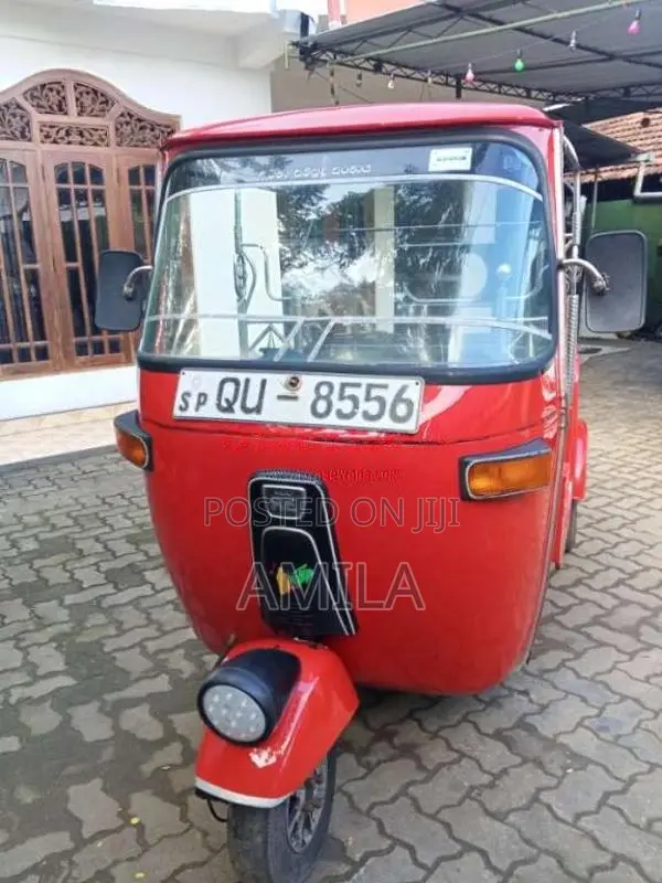 Bajaj 4 stroke 2009 Three Wheel (Used)
