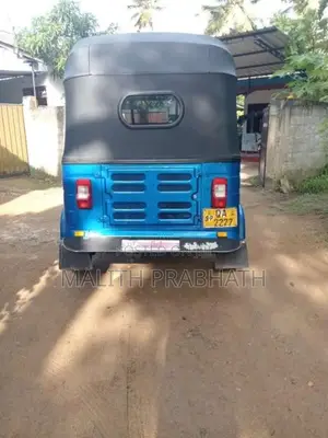 Bajaj 2 Stroke 2005 Three Wheel (Used)