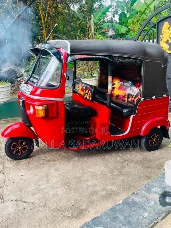 Bajaj Re 2010 Three Wheel (Used)