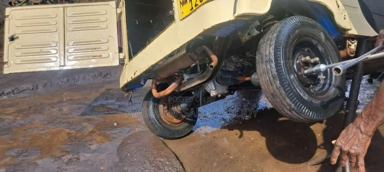 Bajaj 2 Stroke 2003 Three Wheel (Used)