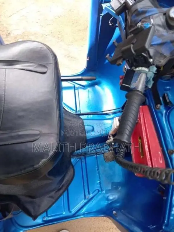 Bajaj 2 Stroke 2005 Three Wheel (Used)