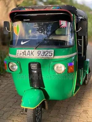 Bajaj 4 Stroke 2013 Three Wheel (Used)