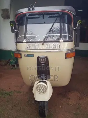 Bajaj 2 Stroke 2004 Three Wheel (Used)