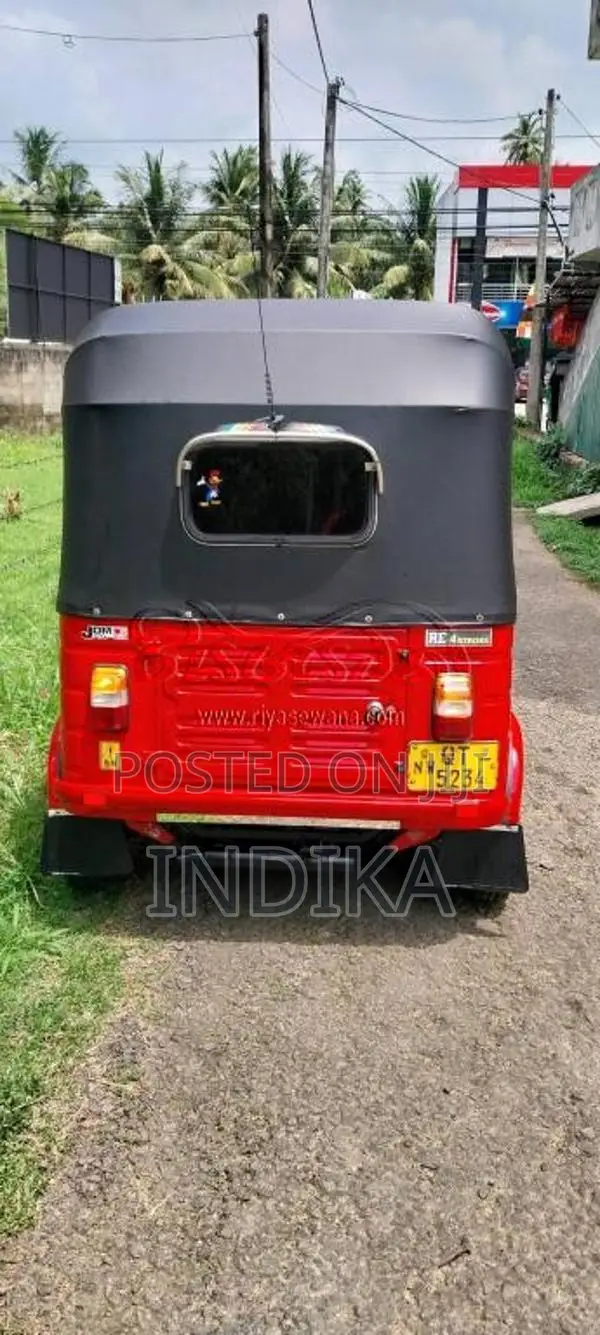 Bajaj RE 2009 Three Wheel (Used)