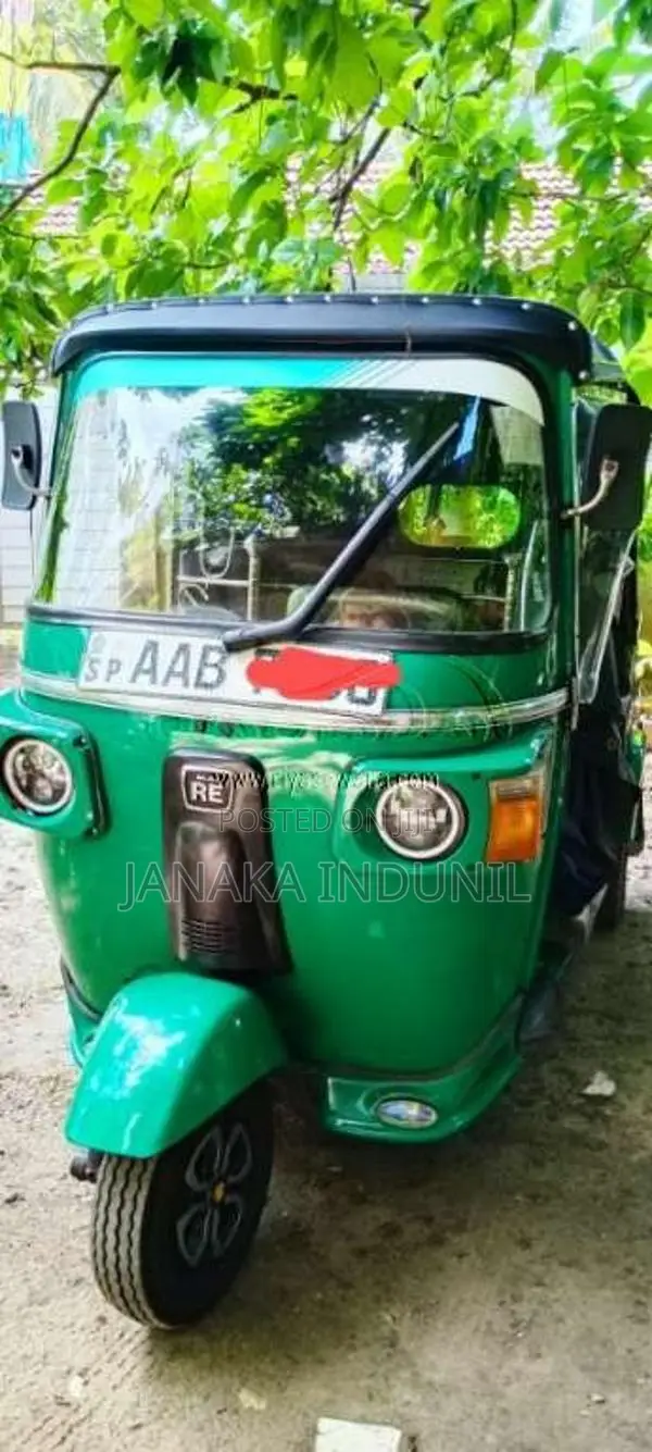 Bajaj 4 Stroke 2012 Three Wheel (Used)