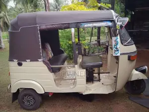 Bajaj 2 Stroke 2004 Three Wheel (Used)