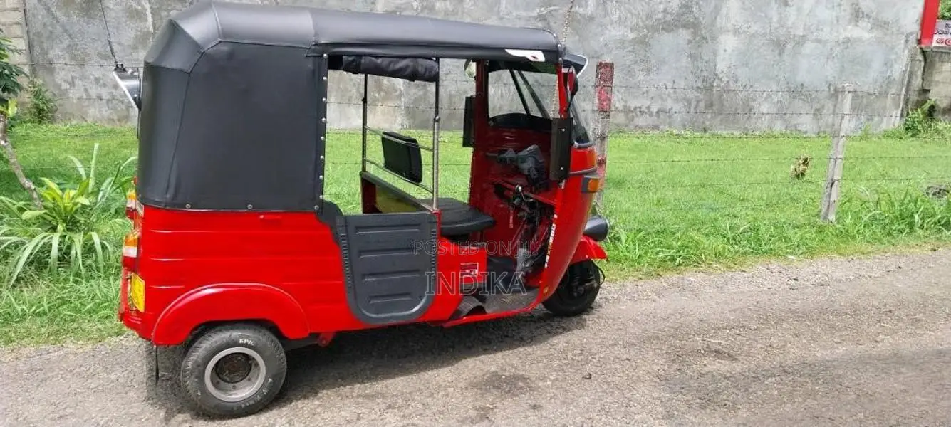 Bajaj RE 2009 Three Wheel (Used)
