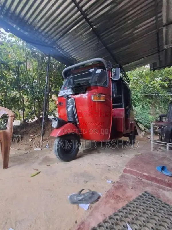 Bajaj RE 2 Stroke 2006 Three Wheel (Used)