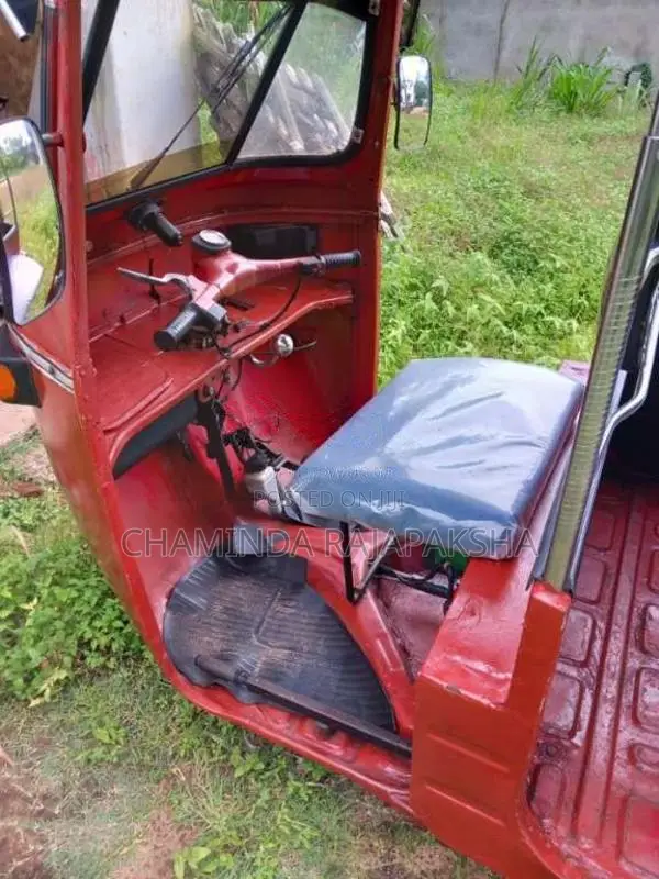 Bajaj RE 2 Stroke 2003 Three Wheel (Used)