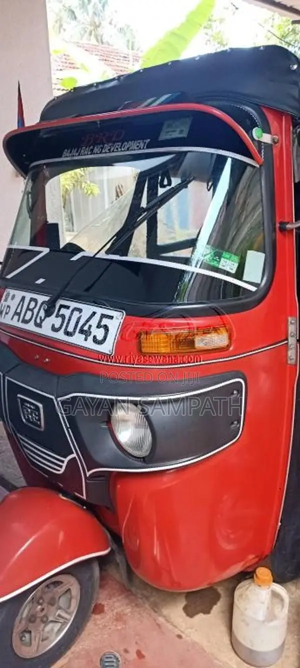 Bajaj RE 4 Stroke 2017 Three Wheel (Used)