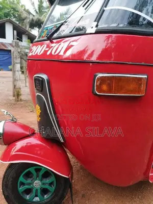 Bajaj 2 Stroke 1995 Three Wheel (Used)