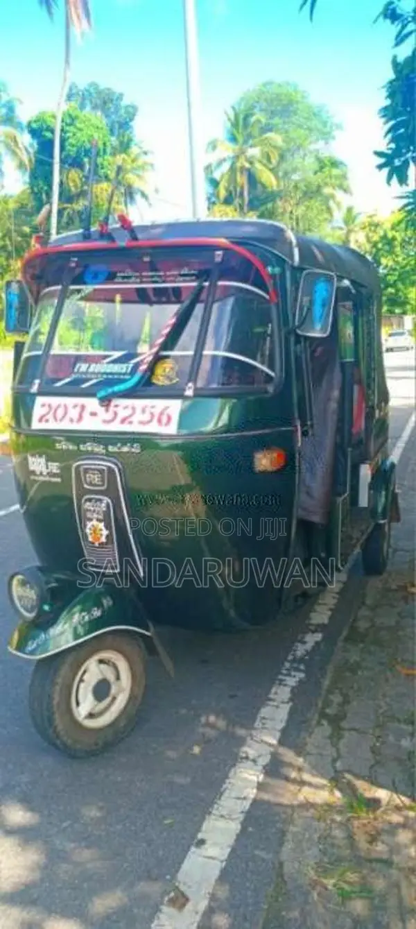 Bajaj RE 2 Stroke 2000 Three Wheel (Used)