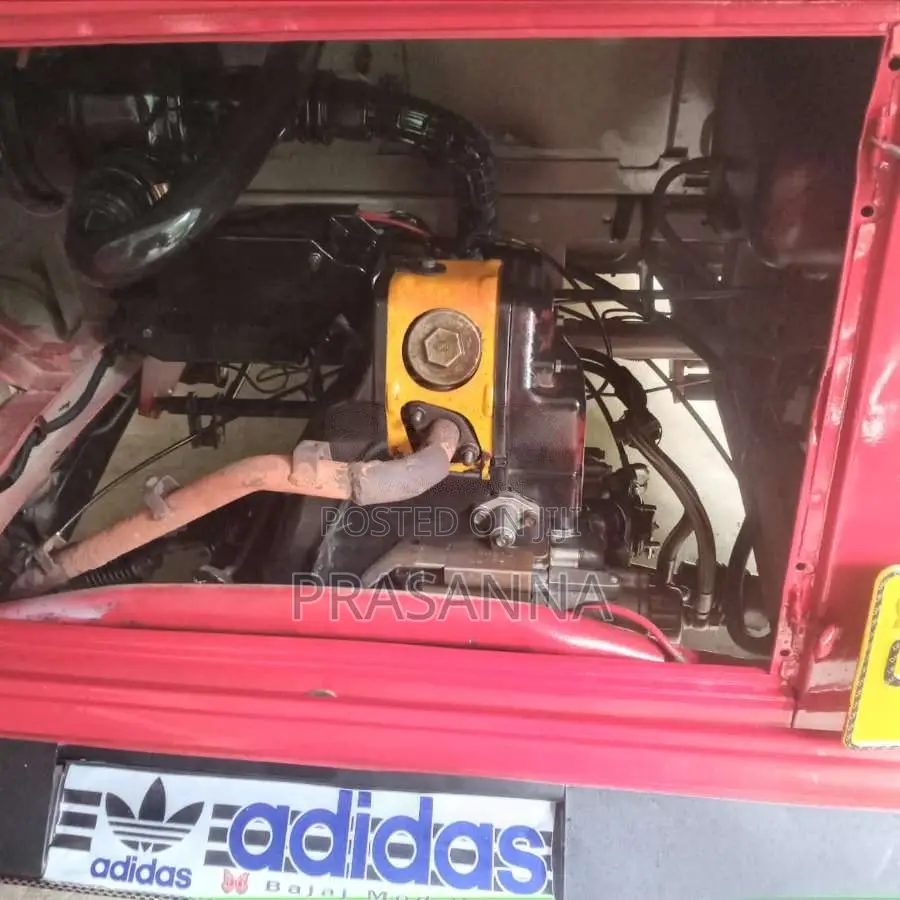 Bajaj 4 Stroke 2011 Three Wheel (Used)