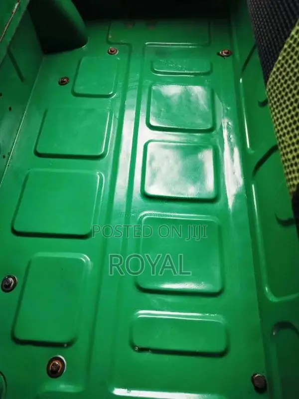 Bajaj RE 4 Stroke 2014 Three Wheel (Used)