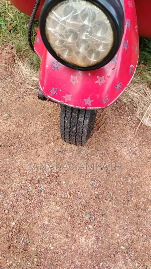 Bajaj 2 stroke 2006 Three Wheel (Used)