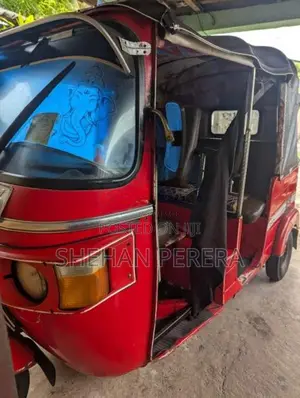 Bajaj 4 Stroke 2011 Three Wheel (Used)