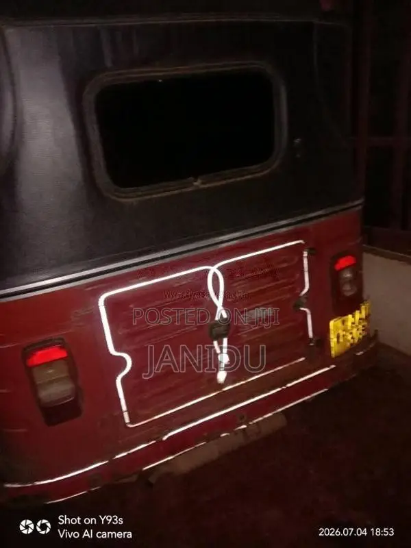 Bajaj RE 4 Stroke 2014 Three Wheel (Used)