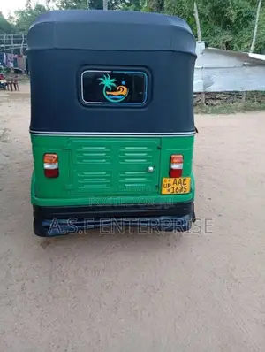 Bajaj RE 205 2013 Three Wheel (Used)