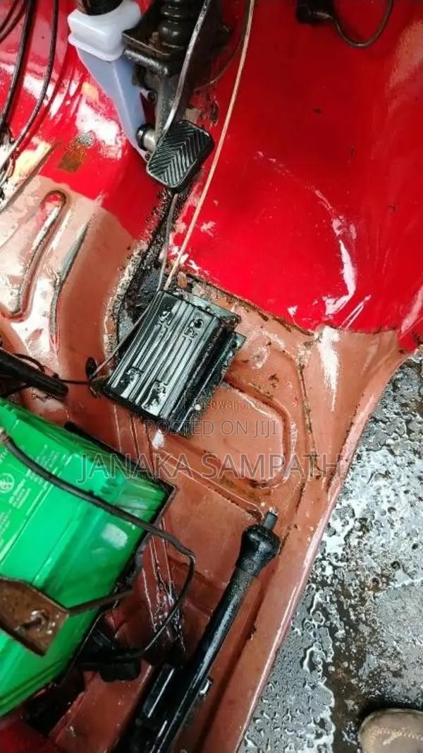 Bajaj 4 stroke 2013 Three Wheel (Used)