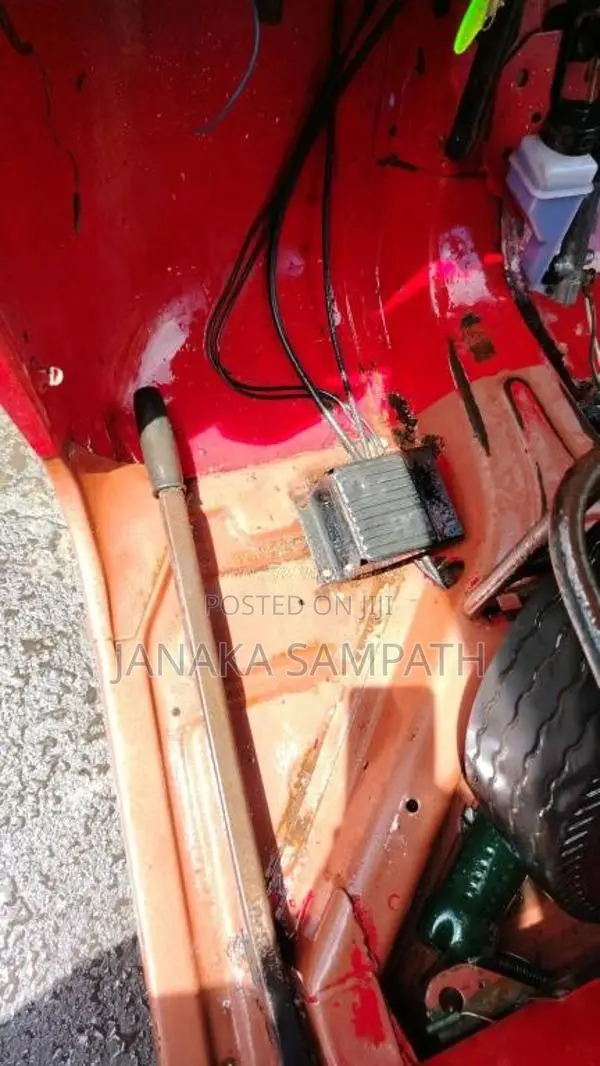 Bajaj 4 stroke 2013 Three Wheel (Used)