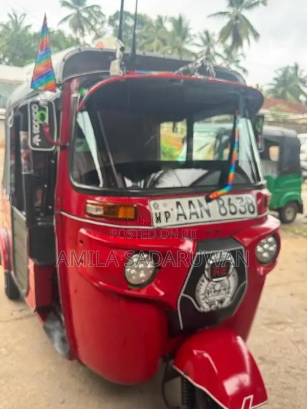 Bajaj RE 2014 Three Wheel (Used)