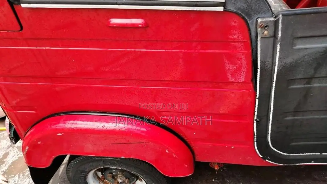 Bajaj 4 stroke 2013 Three Wheel (Used)