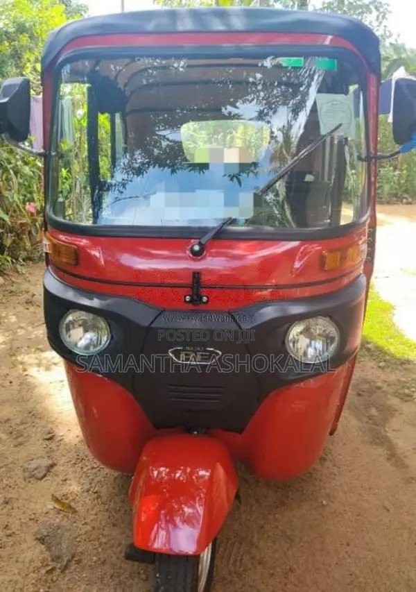 Bajaj RE 4 Stroke 2025 Three Wheel (Used)