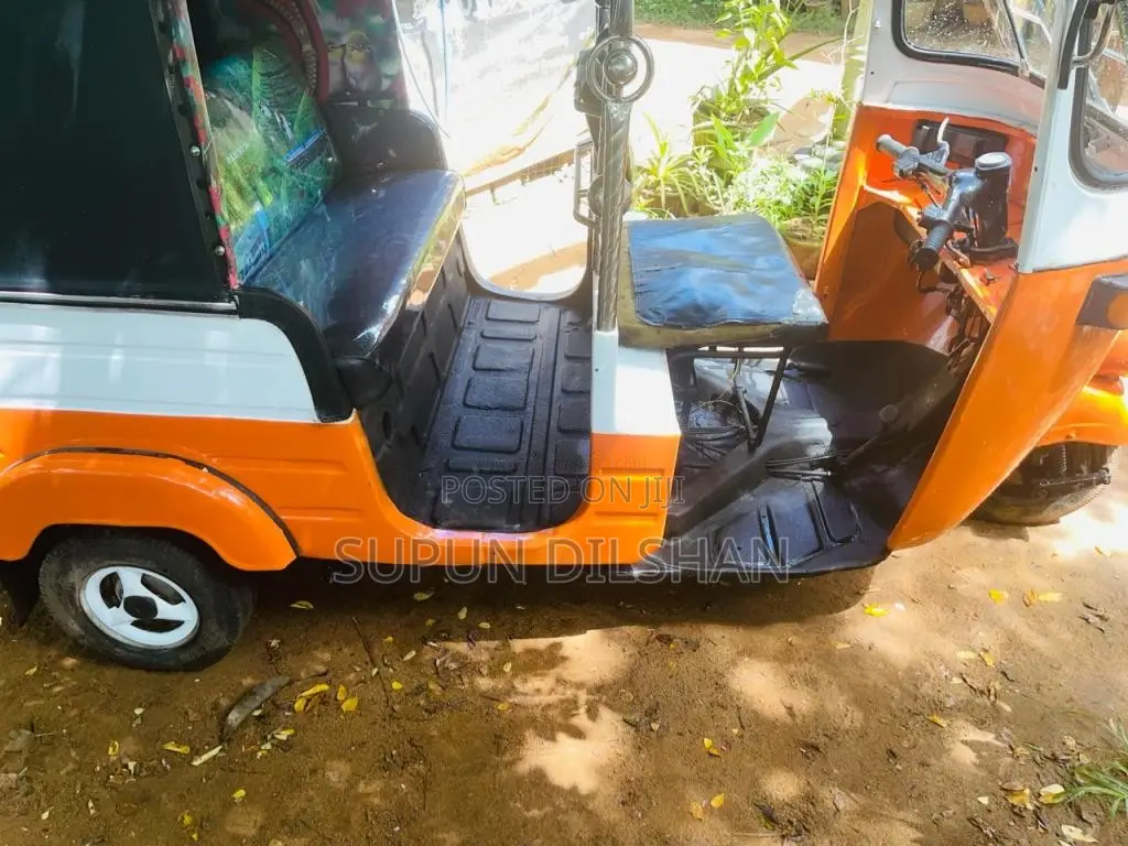 Bajaj 2 Stroke 1997 Three Wheel (Used)