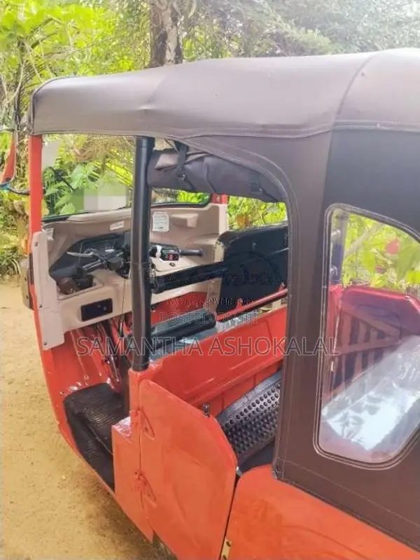 Bajaj RE 4 Stroke 2025 Three Wheel (Used)