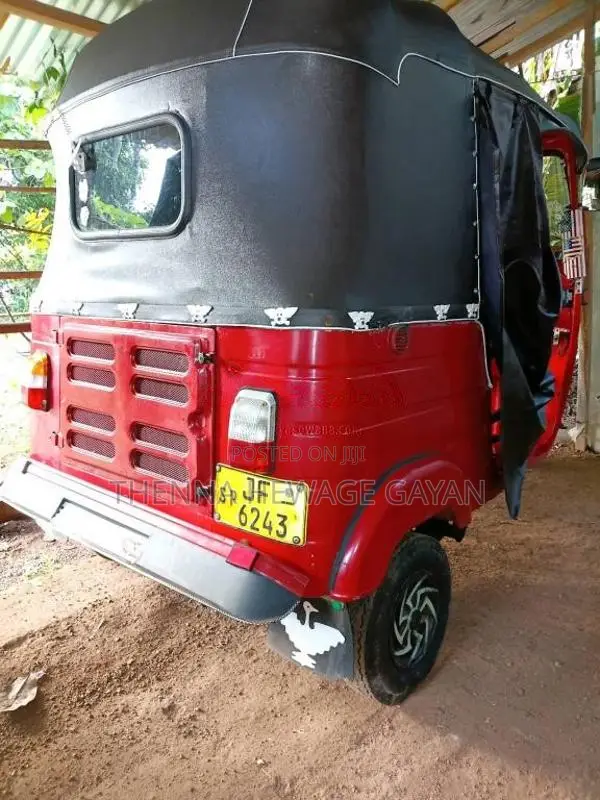 Bajaj 2 Stroke 2004 Three Wheel (Used)
