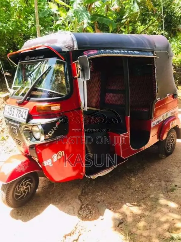 Bajaj 4 Stroke 2018 Three Wheel (Used)