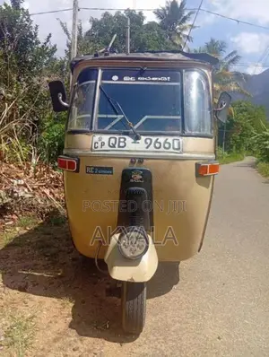 Bajaj RE 2 Stroke 2005 Three Wheel (Used)