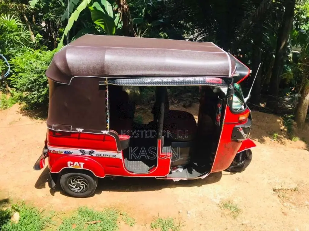 Bajaj 4 Stroke 2018 Three Wheel (Used)